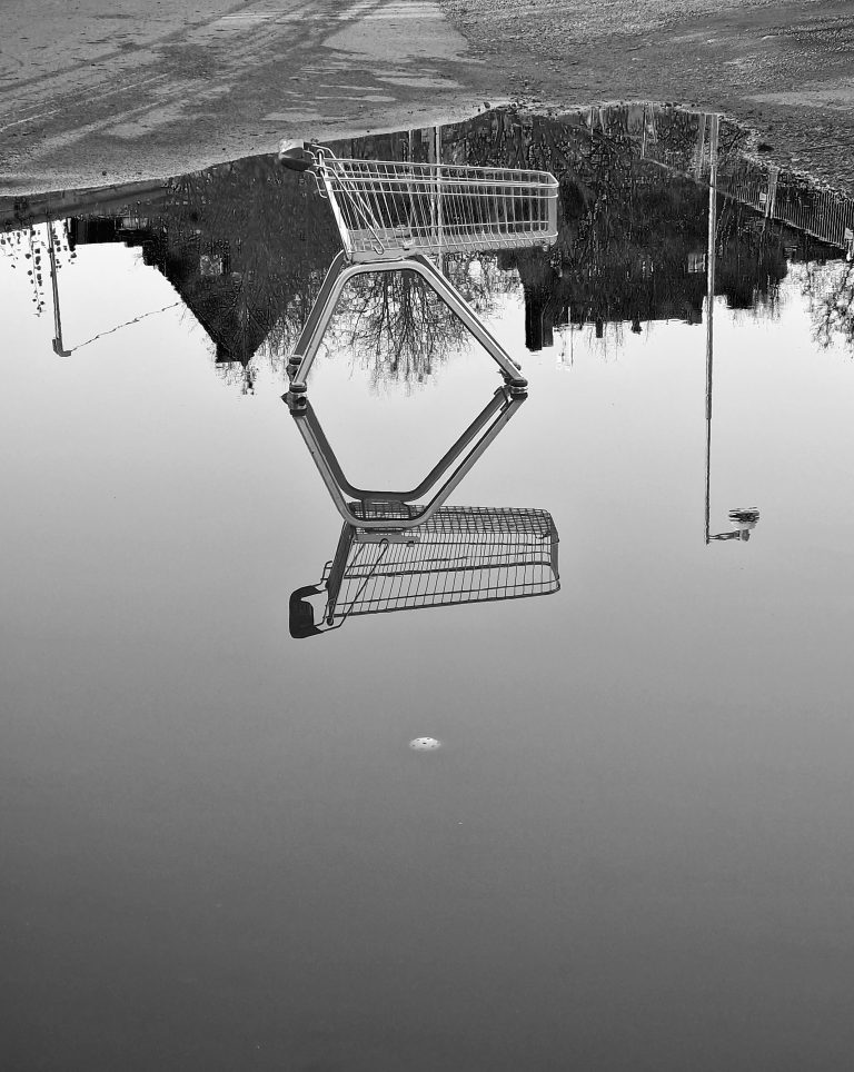 Street photo in Solna, Sweden by Lars Swärd
