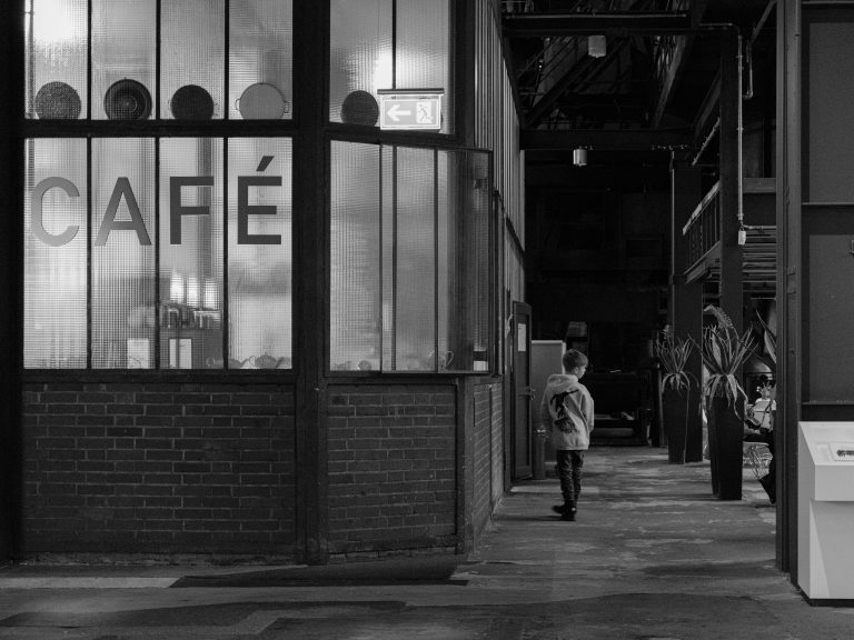 Street photo in Essen, Germany by Markus Becker