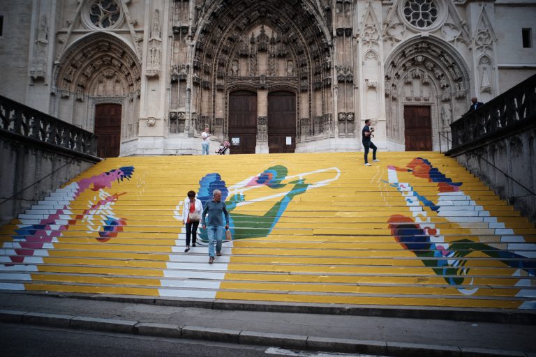 Street photo in Vienne, France by Jef 📷🍀