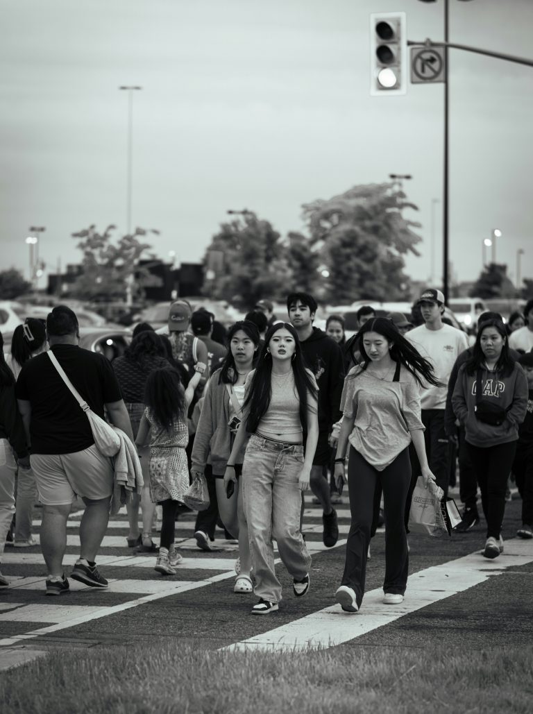 Street photo in Scarborough, Canada by Rhain Peralta