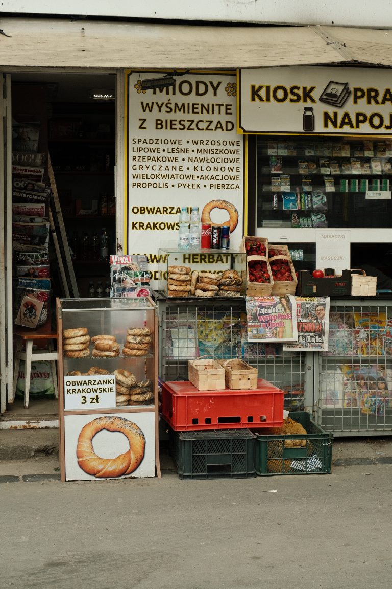 Street photo in Kraków, Poland by Dawid Kochman