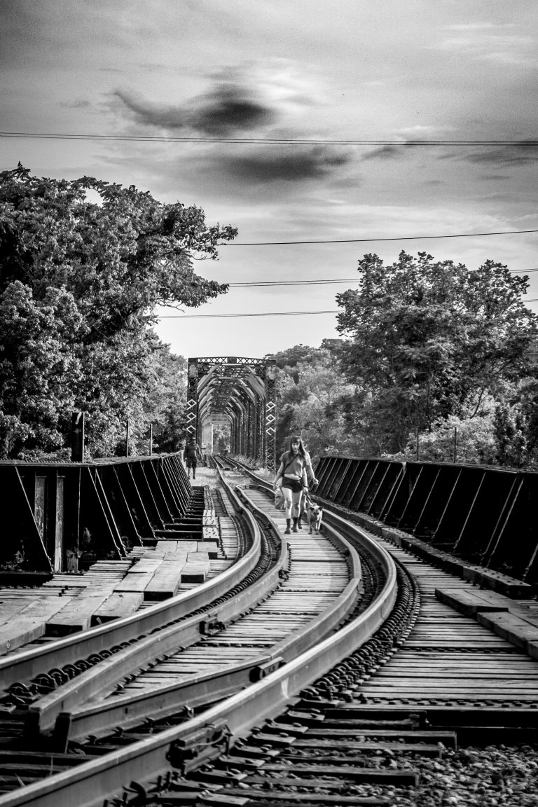 Street photo in Richmond, United States by Leo Crespo