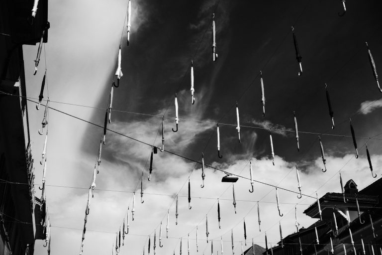 Street photo in Olten, Switzerland by Patrick Kurz