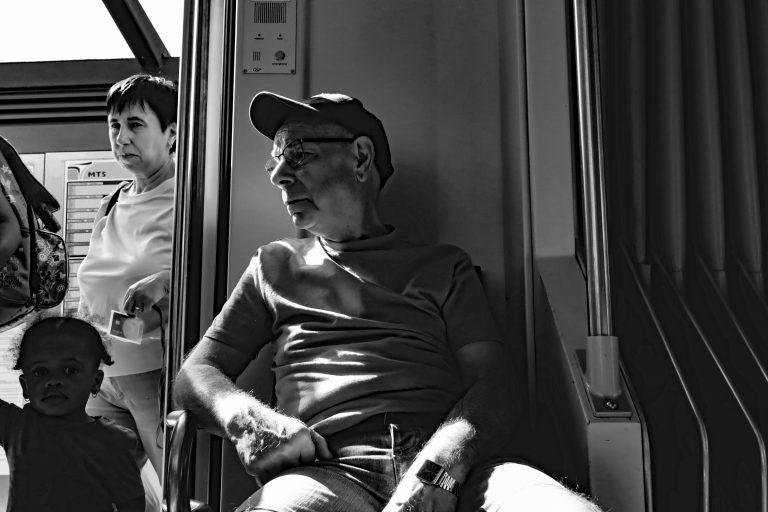 Street photo in Almada, Portugal by Edgar Silva