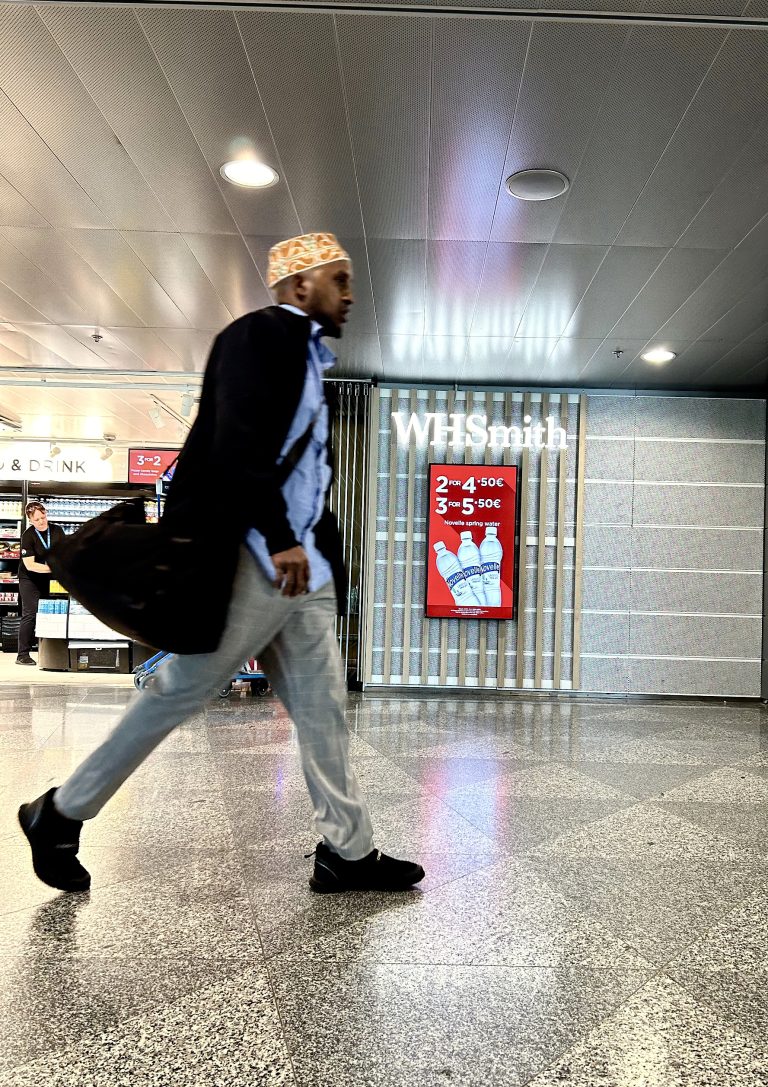 Street photo in Vantaa, Finland by Dan Lawyer