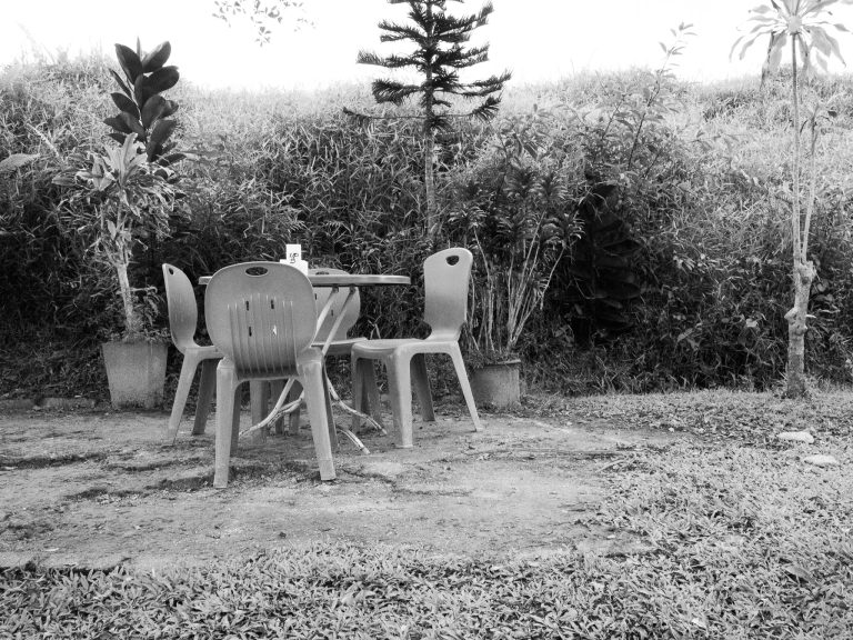 Street photo in Kota Tinggi, Malaysia by Colin Tan