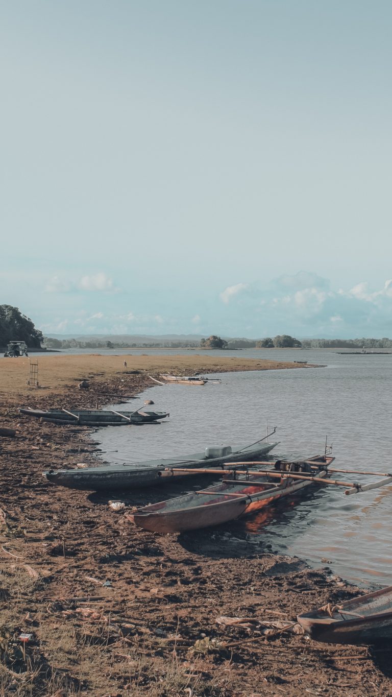 Street photo in Cavinti, Philippines by Pau Palles
