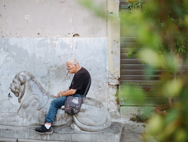 Street photo in Palermo, Italy by Tobias Kern