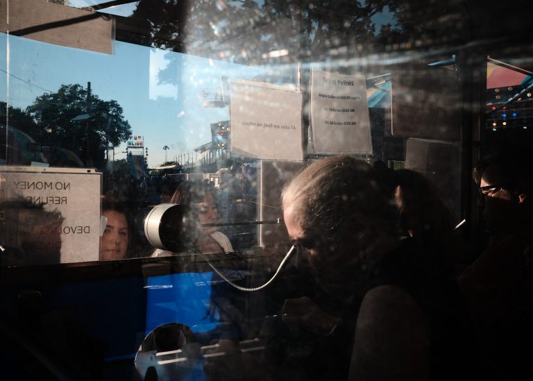 Street photo in Lyndhurst, United States by Kurt Slater