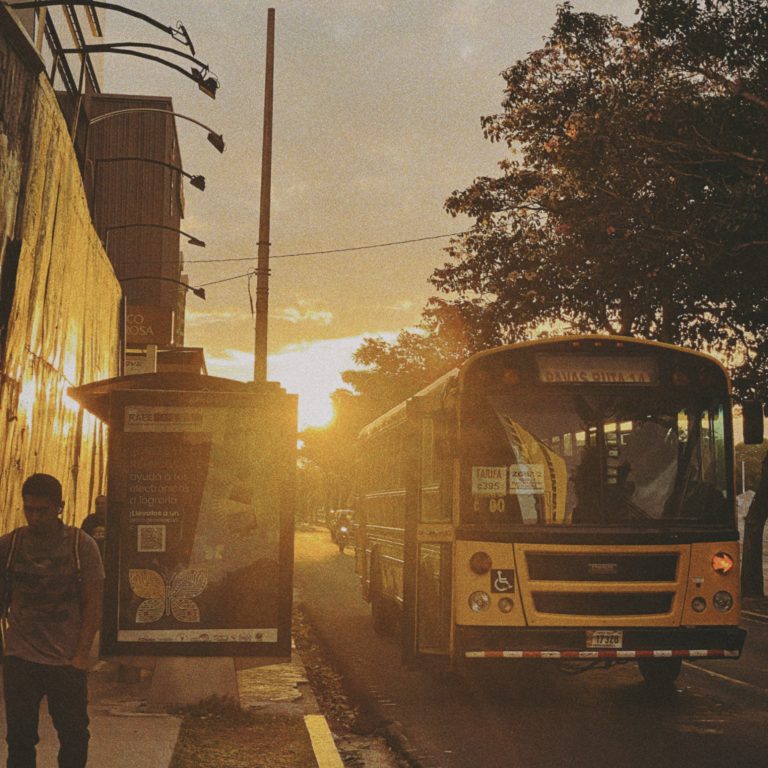 Street photo in San José, Costa Rica by Joshua Vergara