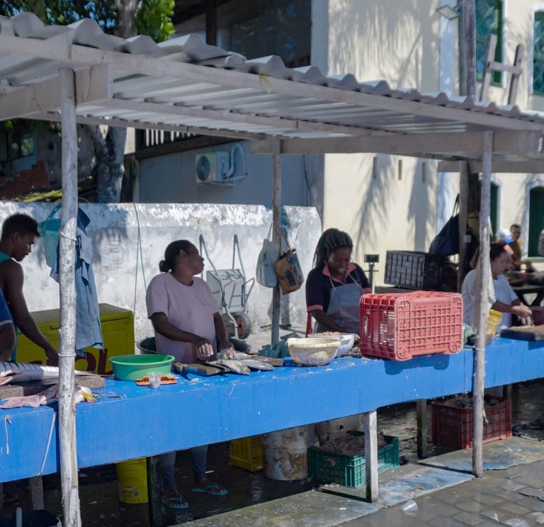 Street photo in Porto Seguro, Brazil by Deivison Silva Costa