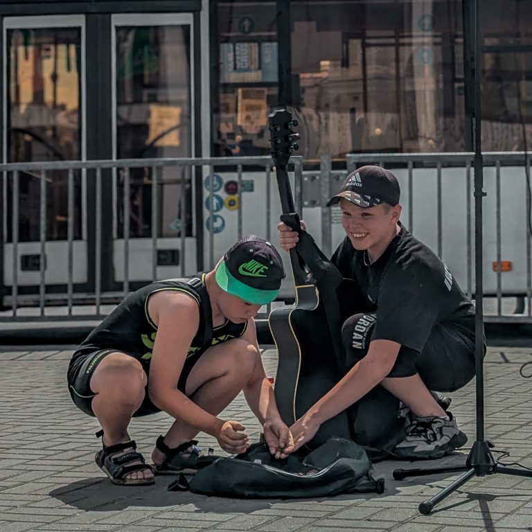 Street photo in Gomel, Belarus by Andrey Bazylev