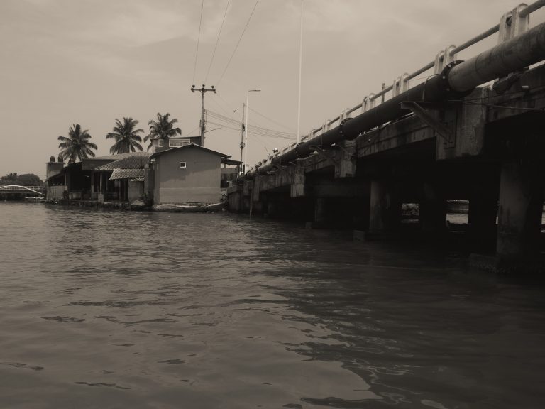 Street photo in Negombo, Sri Lanka by Colin Tan