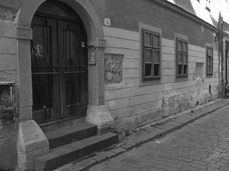 Street photo in Bratislava, Slovakia by Igor Brzeżek