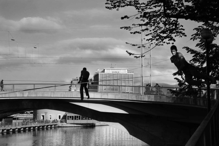 Street photo in Geneva, Switzerland by Thomas Jouhandeaux