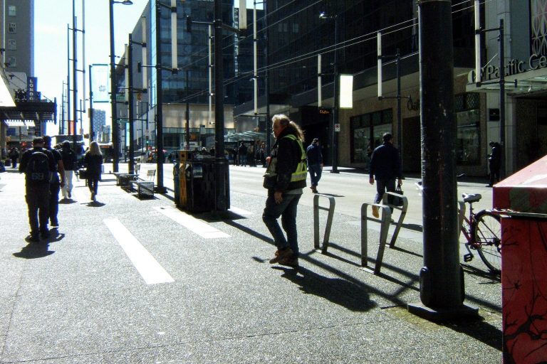 Street photo in Vancouver, Canada by Chanil Park