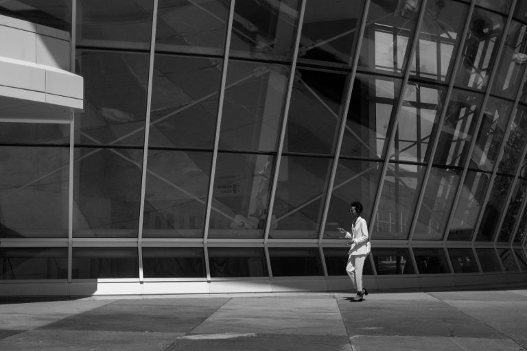 Street photo in Mississauga, Canada by Rhain Peralta