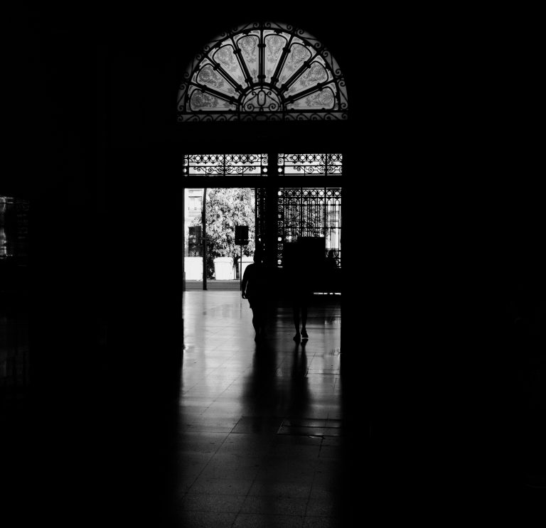 Street photo in Zaragoza, Spain by David Sheppard