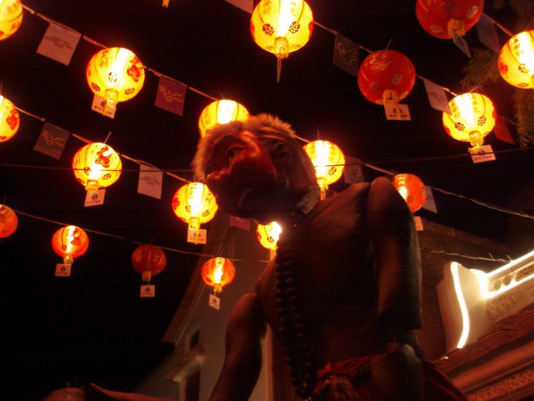 Street photo in Raman, Thailand by Phuriphat Wattana