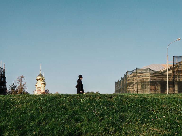 Photo by Victor Visight