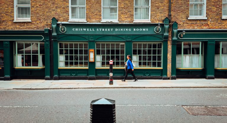 Street photo in London, United Kingdom by Emadul Islam