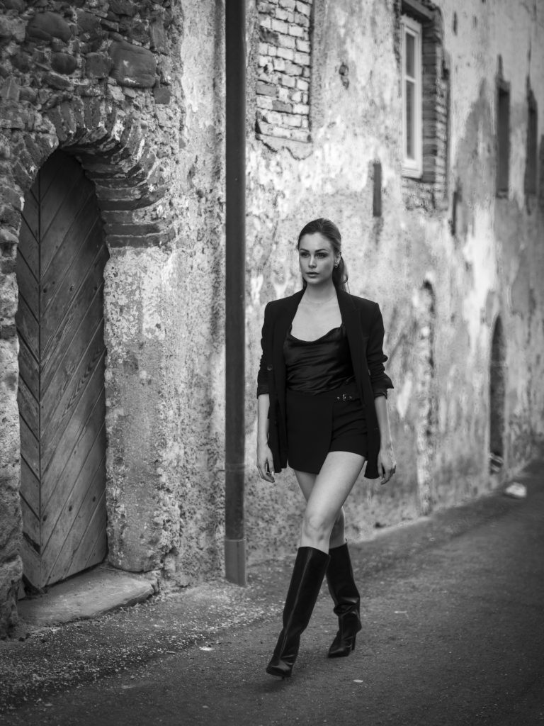 Photo by Johannes Pottfay