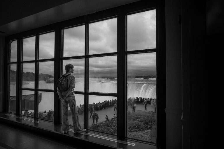 Street photo in Niagara Falls, Canada by Kev Beacham