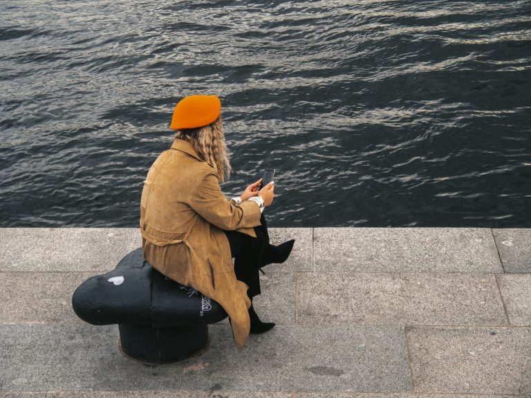 Photo by Victor Visight