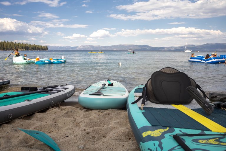 Street photo in Lake Tahoe, United States by Francis ___