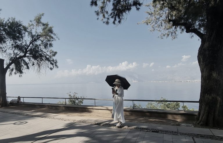 Street photo in Antalya, Turkey by Rodrigo Marcotich