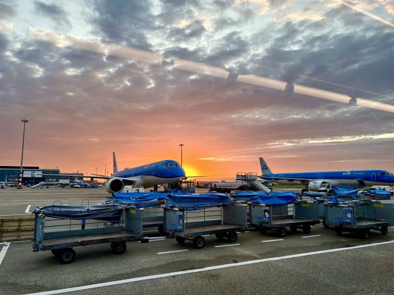 Street photo in Schiphol, Netherlands by Dan Lawyer