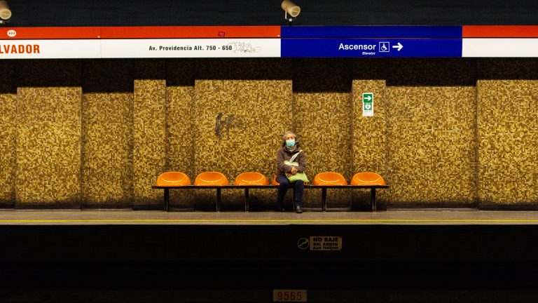 Street photo in Santiago, Chile by Andrés Mellado