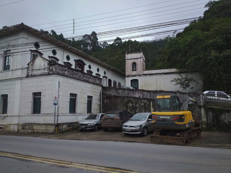 Street photo in Ouro Preto, Brazil by Allan Almeida