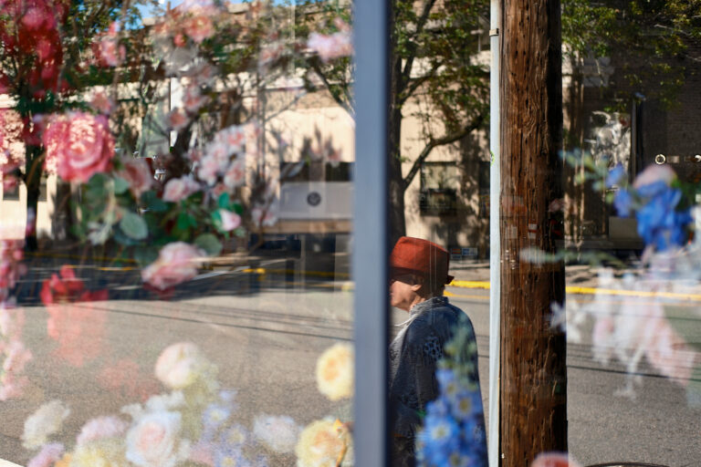 Street photo in Rutherford, United States by Kurt Slater