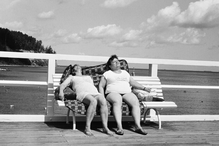 Street photo in Gdynia, Poland by Remek 📷