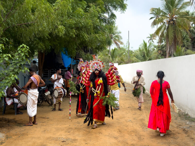 Street photo in Kulasekharapatnam, India by EM Rajeev