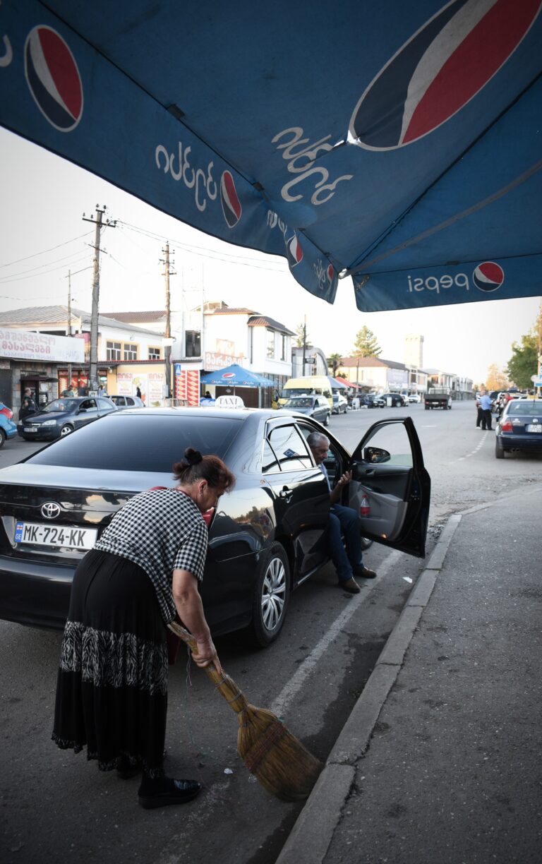 Street photo in Zugdidi, Georgia by Rodrigo Marcotich
