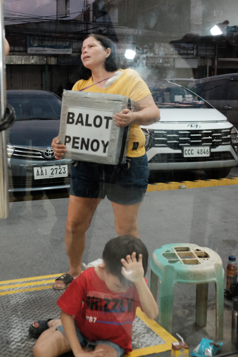Street photo in Zambales, Philippines by Yan Cruz