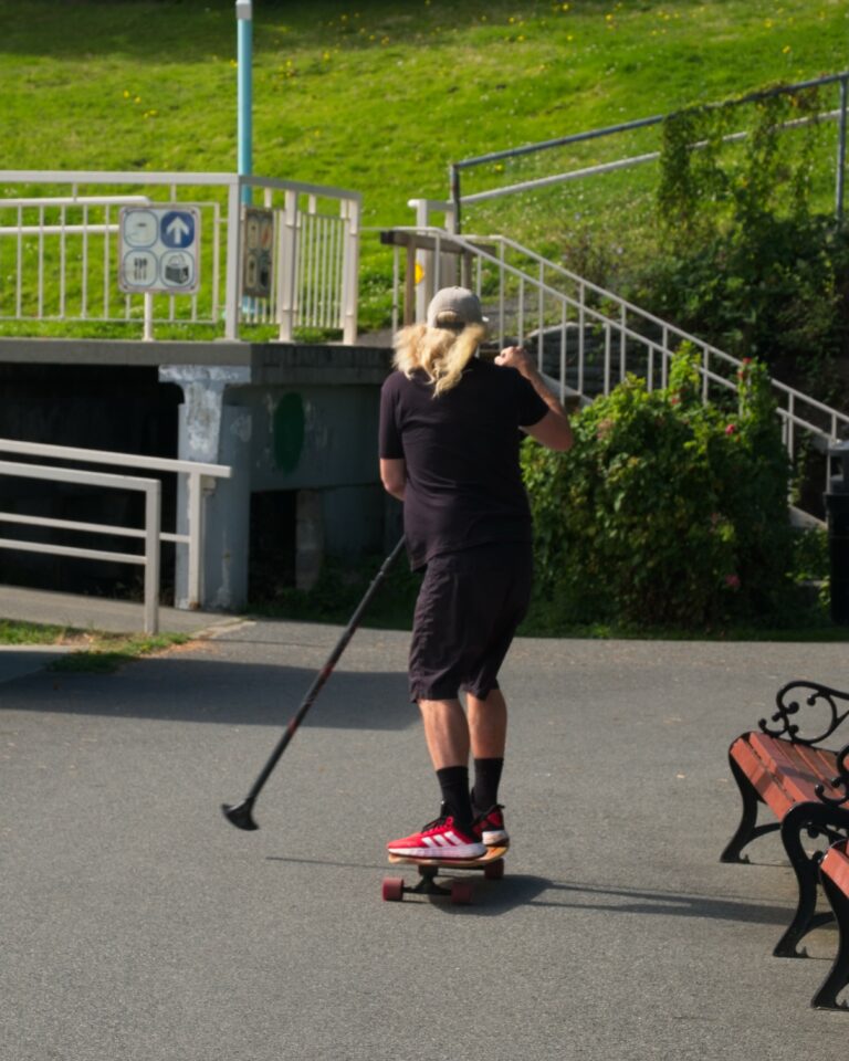 Street photo in Nanaimo, Canada by Mike Carter