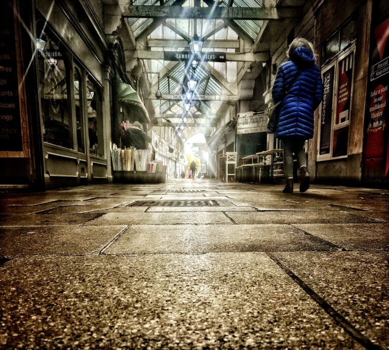 Street photo in Southport, United Kingdom by Benilda Beretta