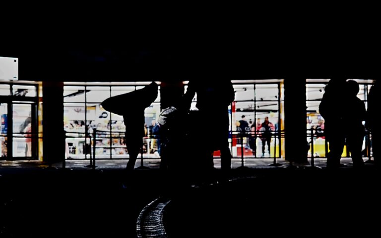 Street photo in Windsor, United Kingdom by David George