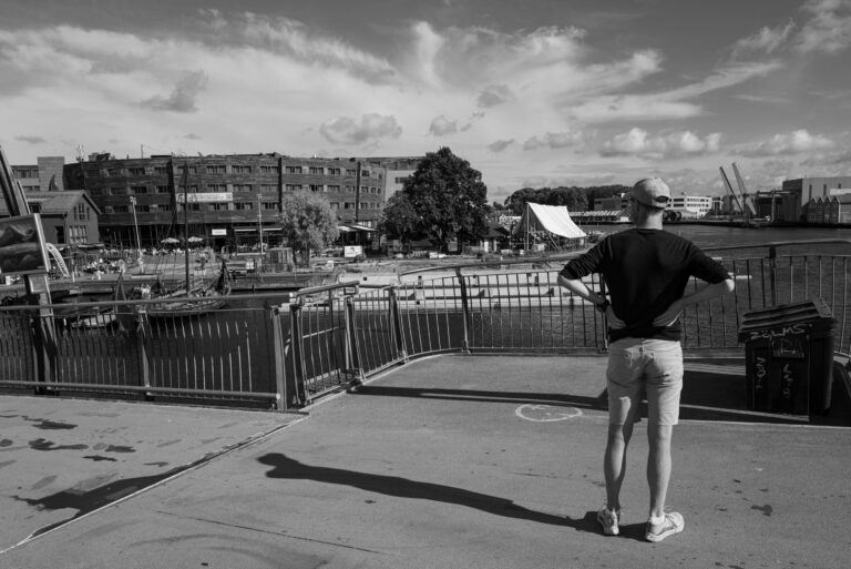 Street photo in Tønsberg, Norway by Krzysztof Hoffman