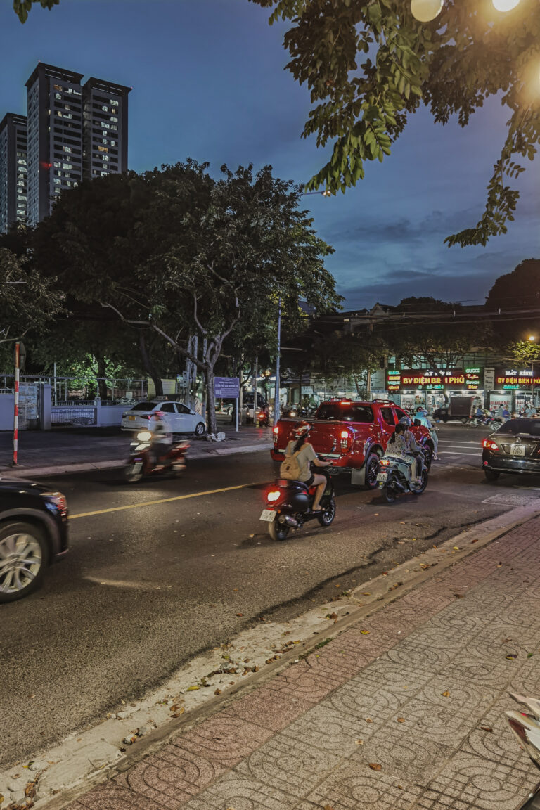 Street photo in Vũng Tàu, Vietnam by Cong Bui Tien