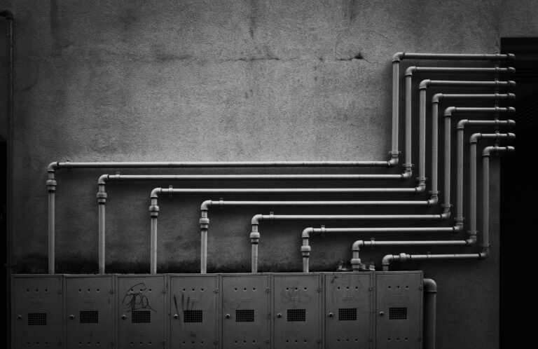 Street photo in Treviso, Italy by Jesper Nybroe