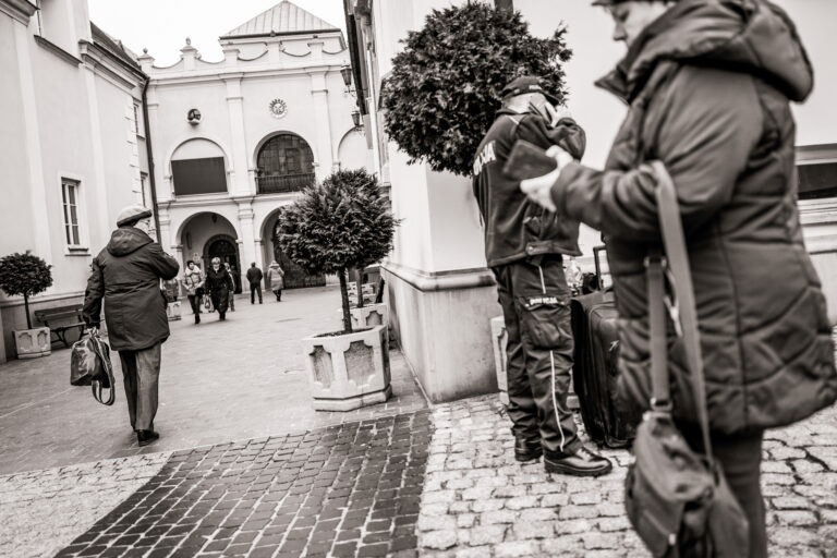 Street photo in Częstochowa, Poland by Lukasz Gld
