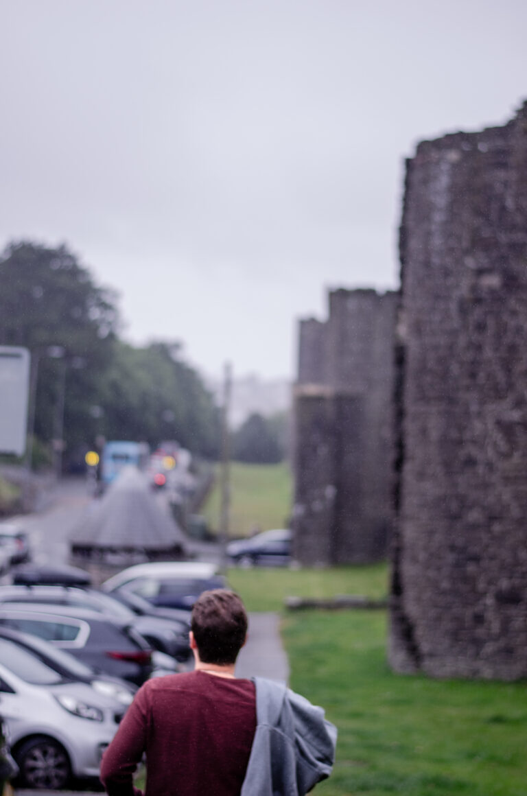 Street photo in Conwy, United Kingdom by Tom Roselle