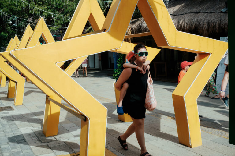 Street photo in Playa del Carmen, Mexico by Krishnasharan Das