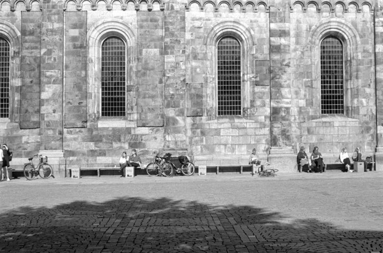 Street photo in Lund, Sweden by Thomas Josiger