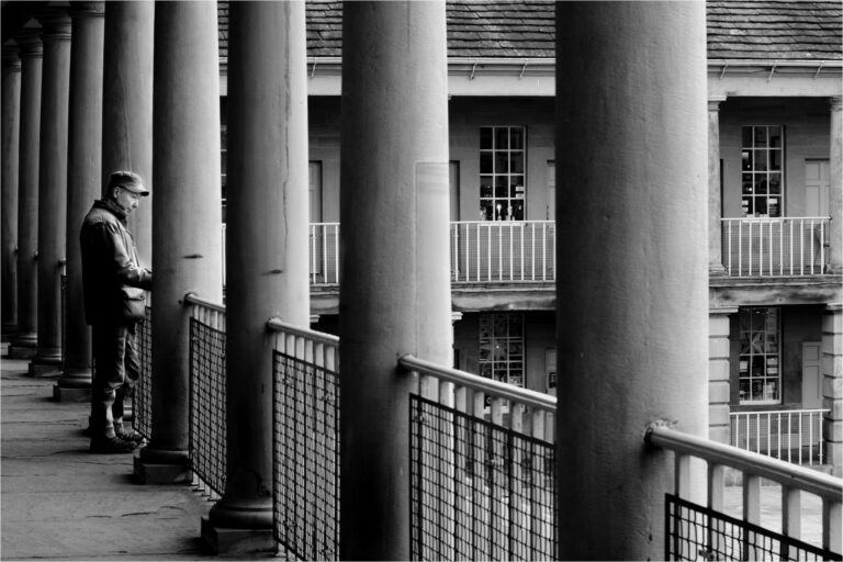 Street photo in Halifax, United Kingdom by Chris Bennett
