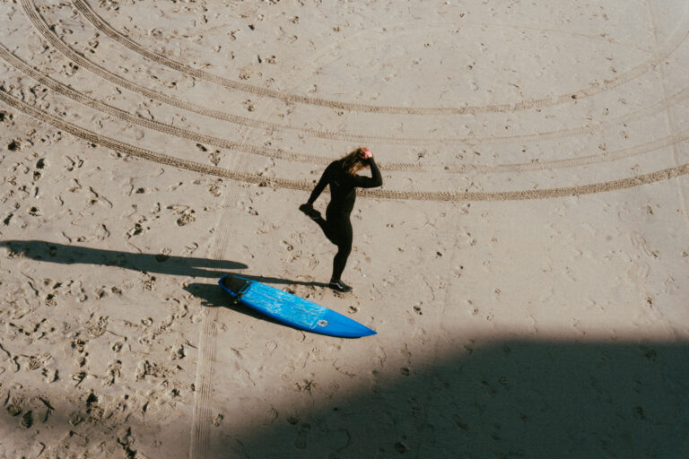 Street photo in Huntington Beach, United States by Kim Hoang